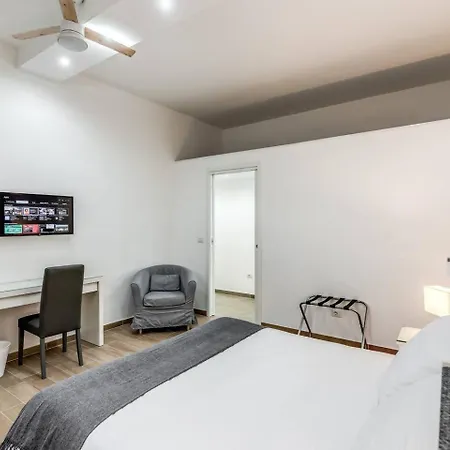 アパート New Flat In Front Stpeter Square *