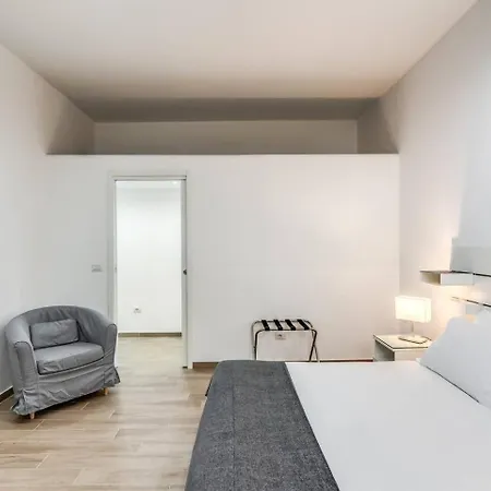 アパート New Flat In Front Stpeter Square ローマ