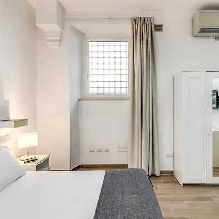 アパート New Flat In Front Stpeter Square *