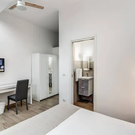 アパート New Flat In Front Stpeter Square