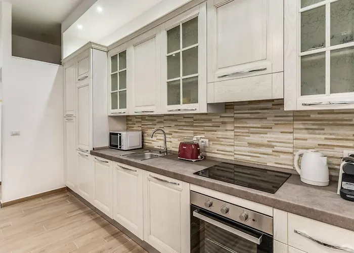 New Flat In Front Stpeter Square