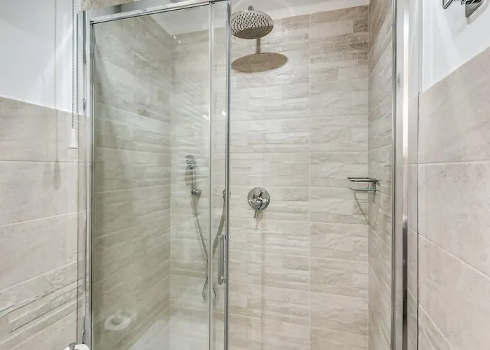 New Flat In Front Stpeter Square